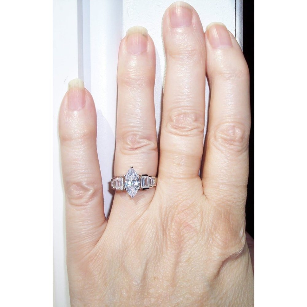 925 STERLING SILVER Marquise & Baguette Cubic Zirconia Ring - Picture 4 of 16